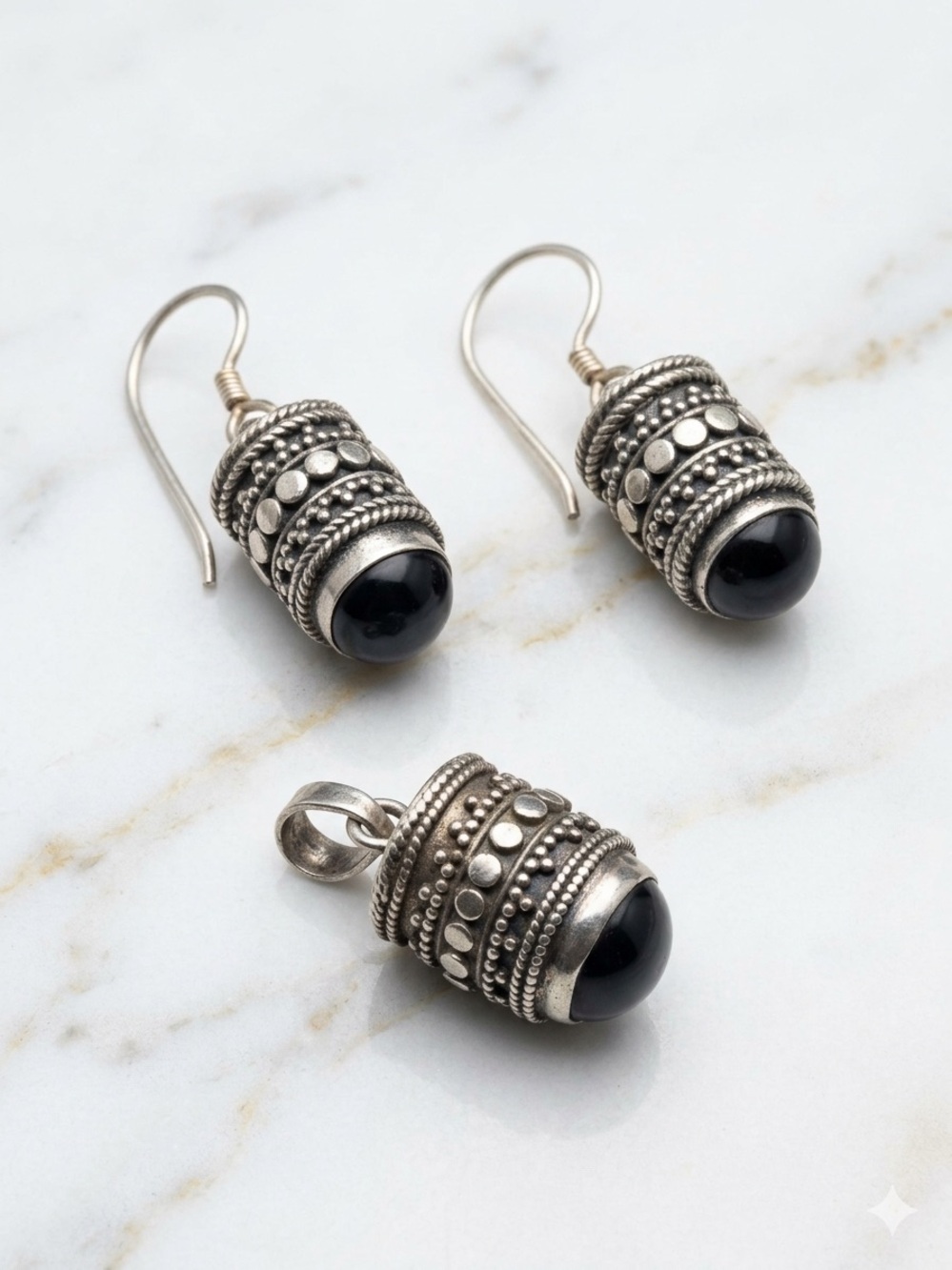 VTG 80s Handmade Bali Sterling Silver Black Onyx Earrings & Pendant Set, 12.8g.